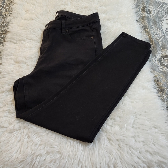 Lane Bryant skinny jeans - Picture 2 of 8